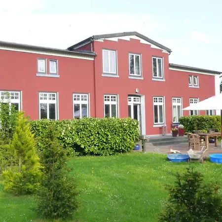 Der-schwedenhof-wohnung-vaest-suedstrandnah 아파트